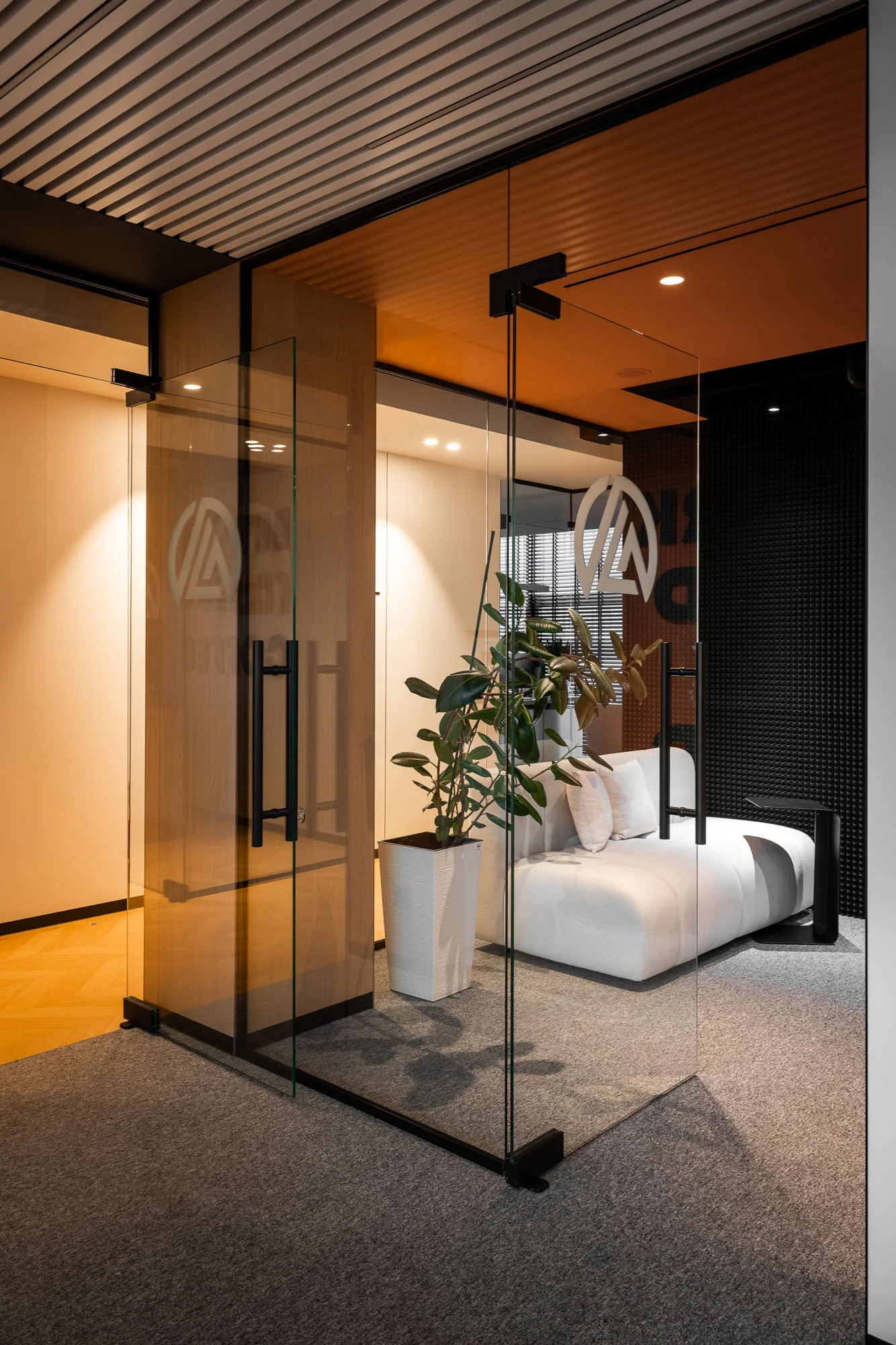 Americars Office — galerie 24